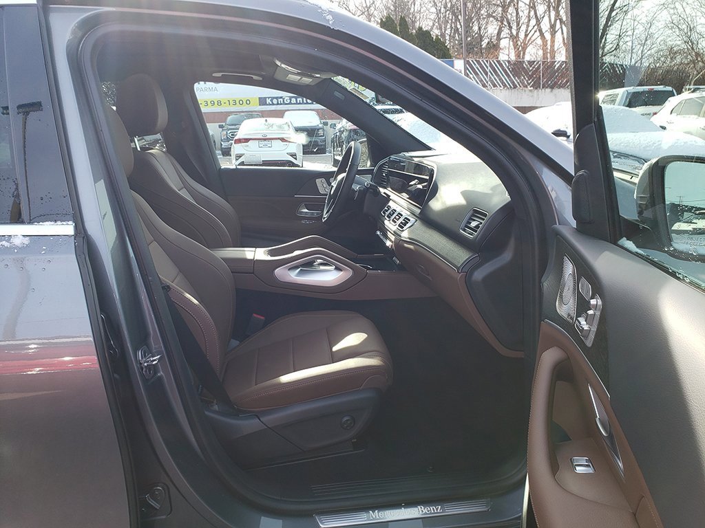 Used 2025 Mercedes-Benz GLE 450e 4MATIC image 18