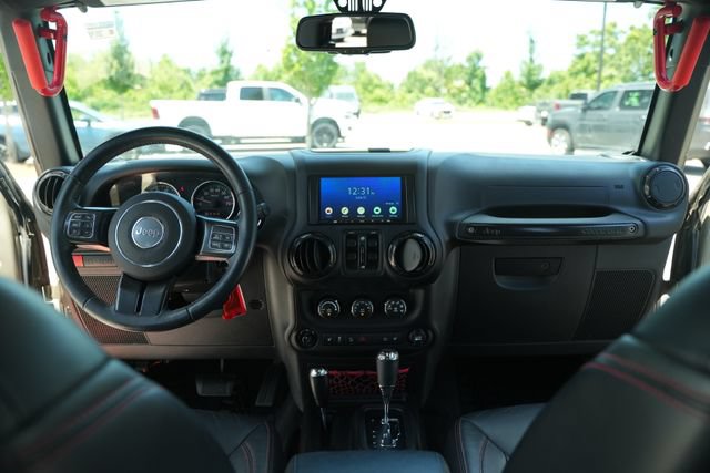 Used 2017 Jeep Wrangler Unlimited Rubicon AWD/4WD image 27