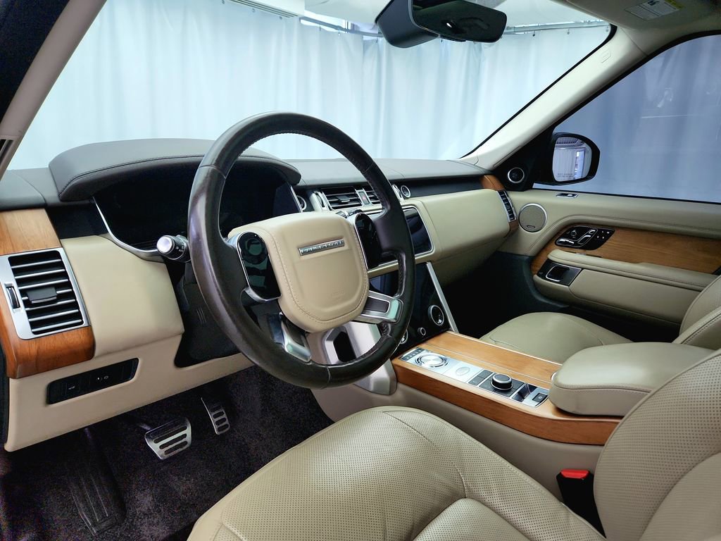 Used 2018 Land Rover Range Rover HSE image 10