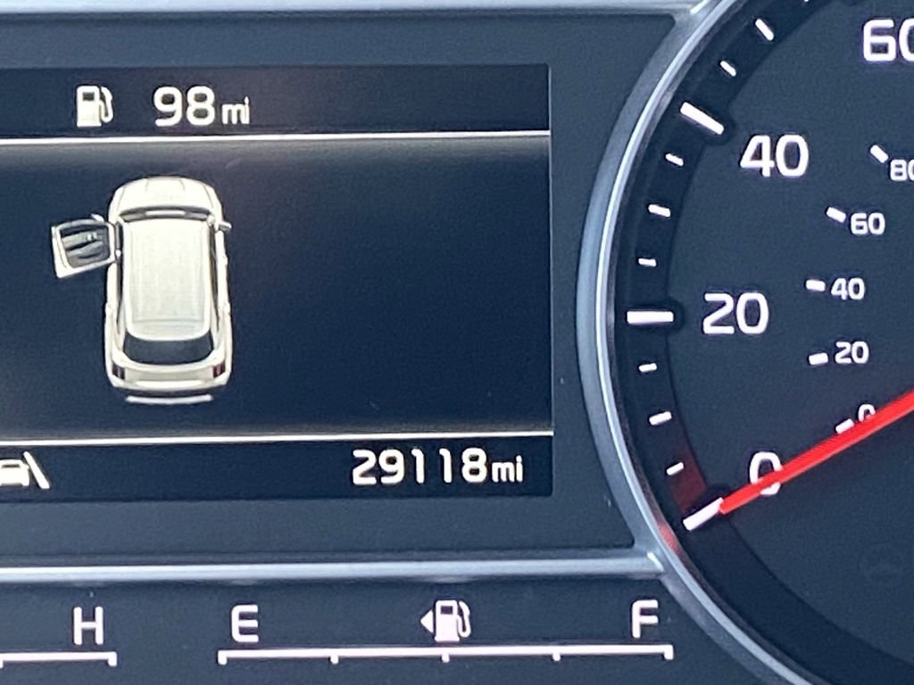 Used 2023 Kia Sorento LX image 12