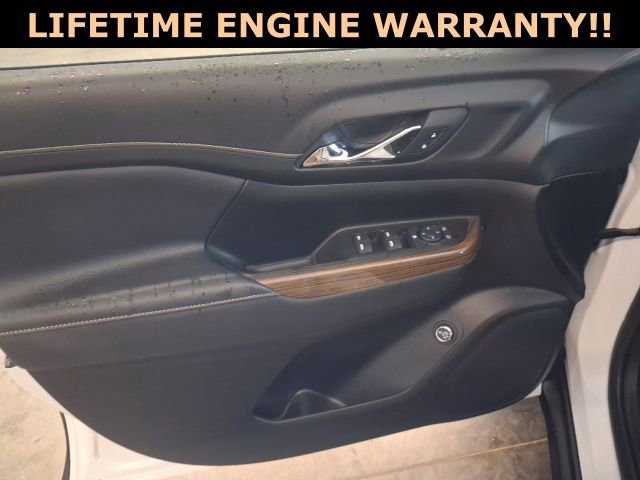 Used 2023 GMC Acadia SLE w/ Driver Convenience Package image 14