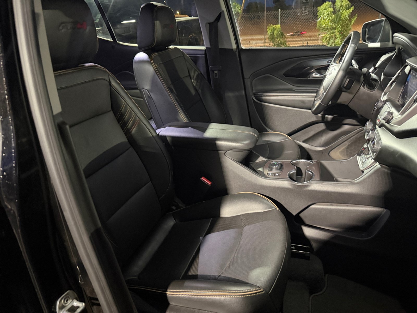 Used 2024 GMC Terrain AT4 AWD/4WD image 30
