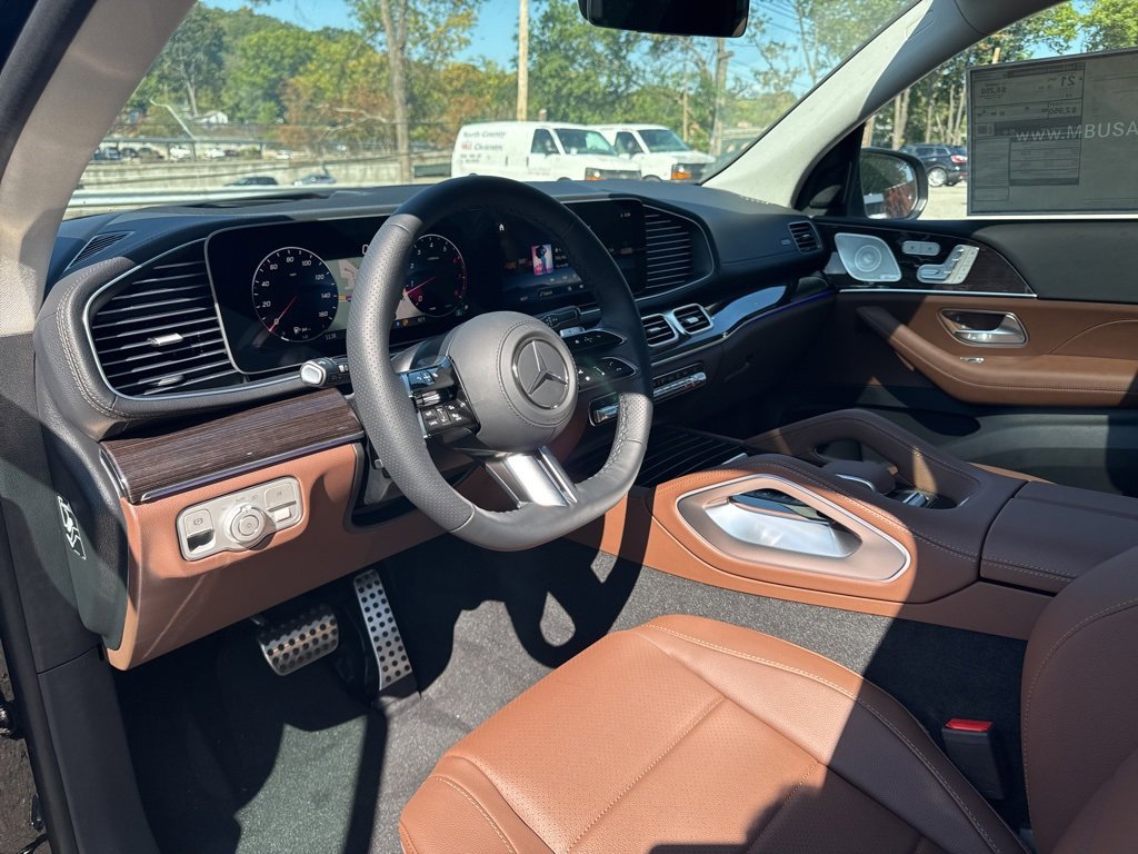 New 2026 Mercedes-Benz GLS 450 4MATIC image 17