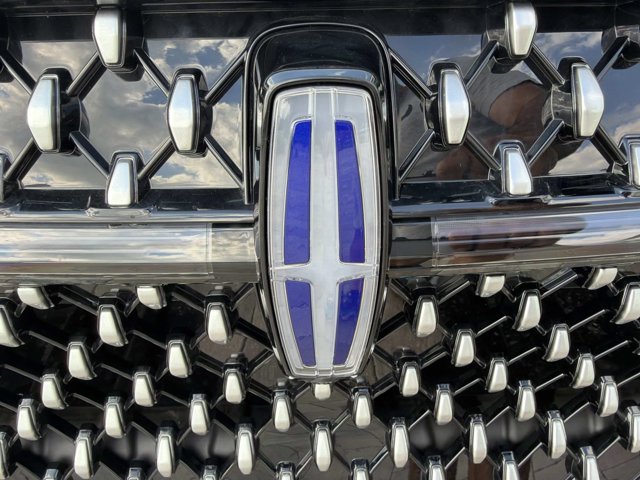 New 2026 Lincoln Nautilus Reserve AWD/4WD image 7