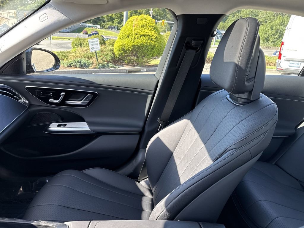 New 2026 Mercedes-Benz E 350 4MATIC Sedan image 29