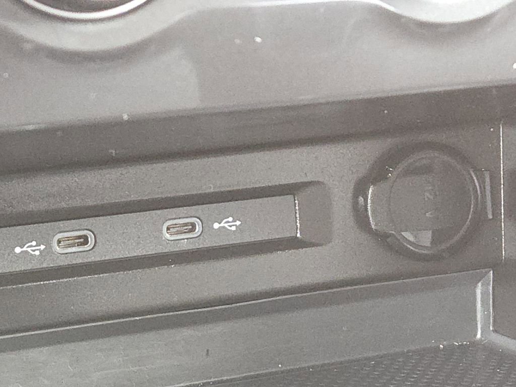 Used 2024 Volkswagen Tiguan Wolfsburg Edition image 28