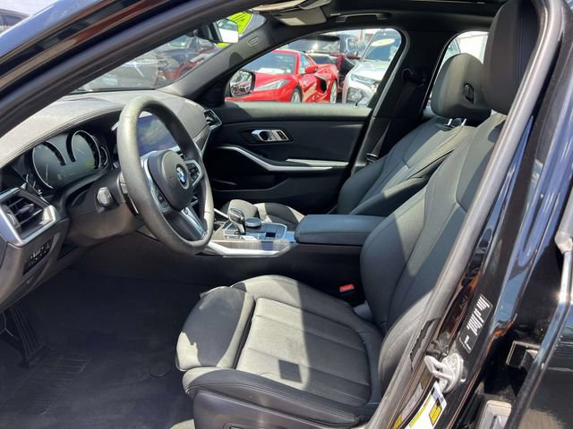 Used 2020 BMW 330i xDrive Sedan w/ M Sport Package AWD/4WD image 16
