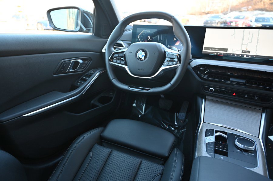 Used 2025 BMW 330i 330i Sedan image 16