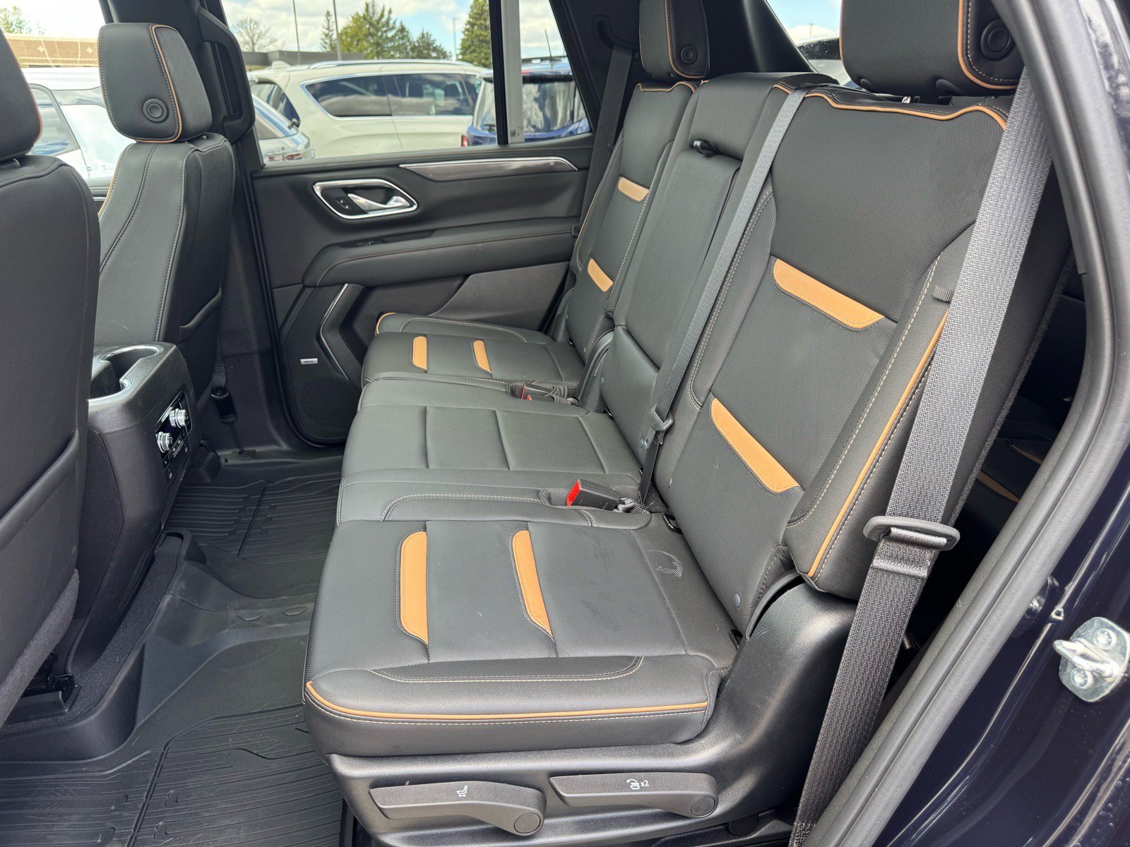 Certified 2024 GMC Yukon AT4 w/ Technology Package AWD/4WD image 14