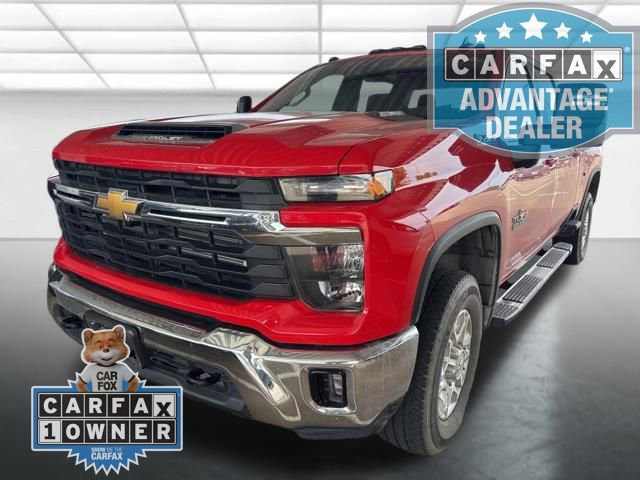 Used 2024 Chevrolet Silverado 2500 LT w/ Texas Edition AWD/4WD image 4