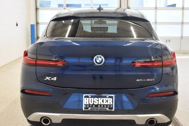 Used 2021 BMW X4 xDrive30i w/ Premium Package AWD/4WD image 11