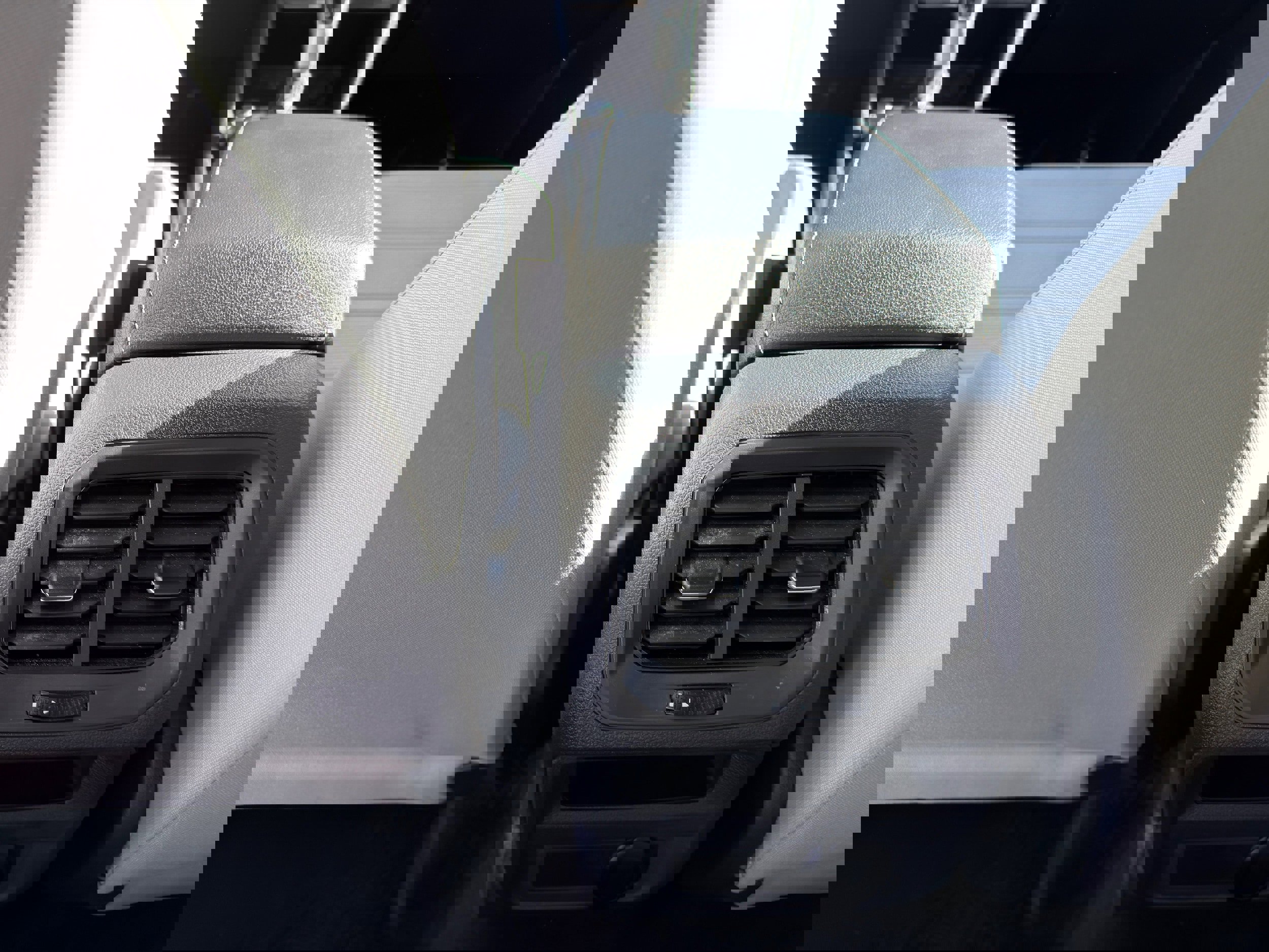 Used 2024 Volkswagen Tiguan S image 23