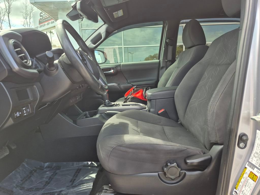 Used 2018 Toyota Tacoma TRD Sport w/ Technology Package video 2