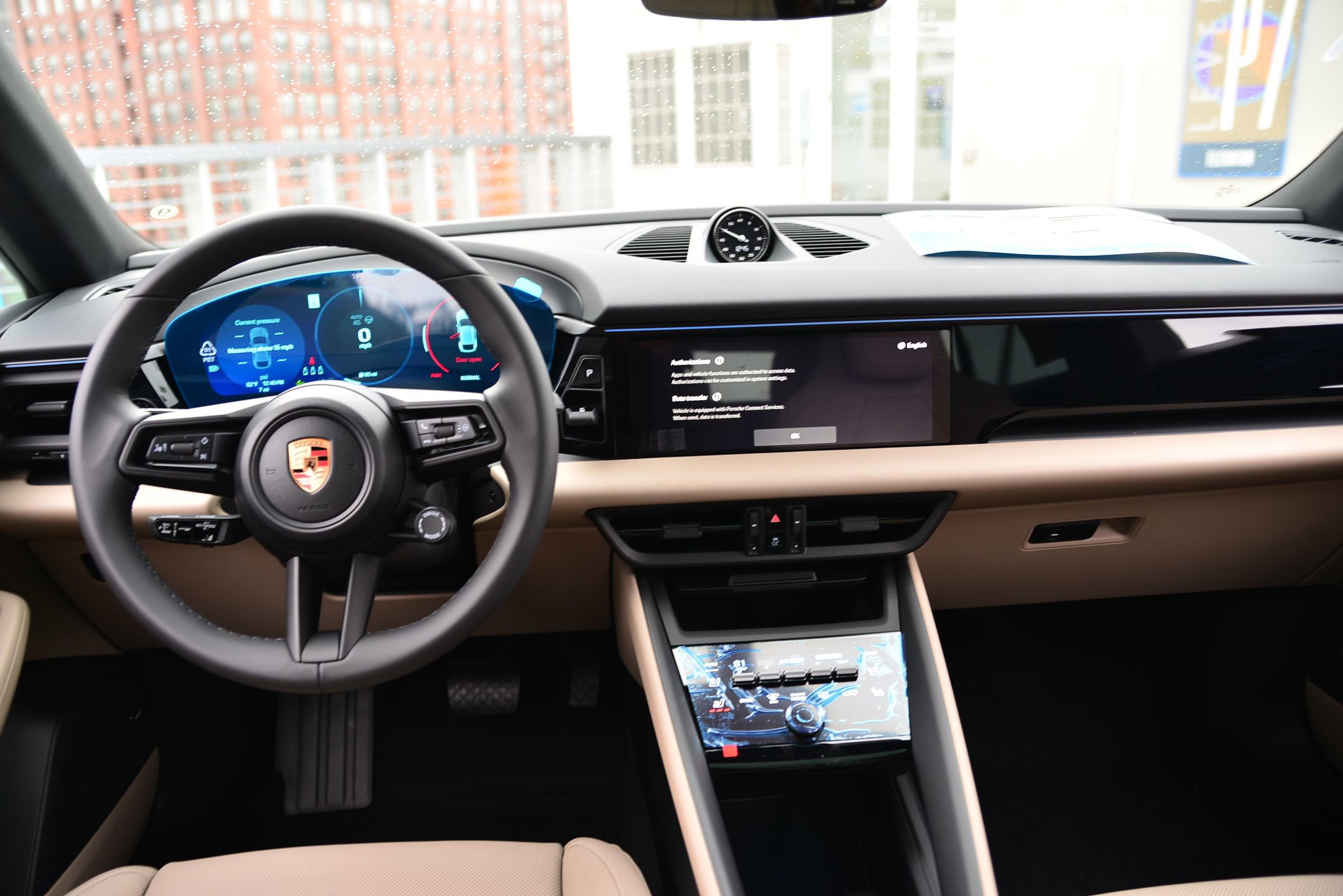 New 2025 Porsche Macan Electric RWD image 29