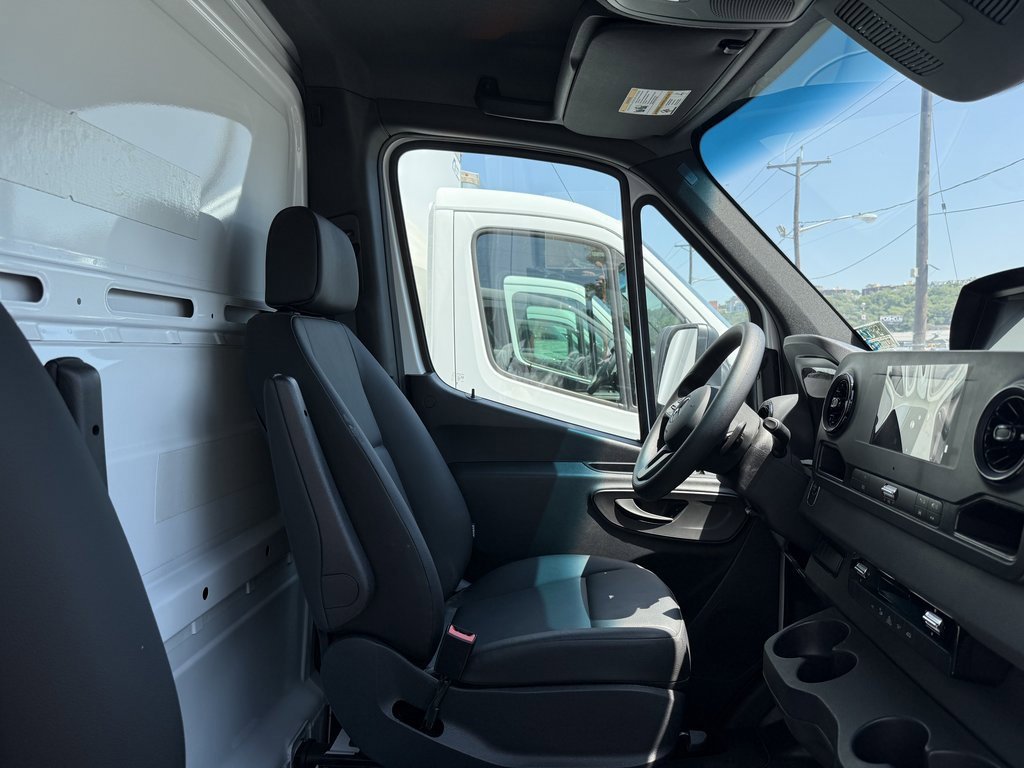 New 2023 Mercedes-Benz Sprinter 3500 image 7