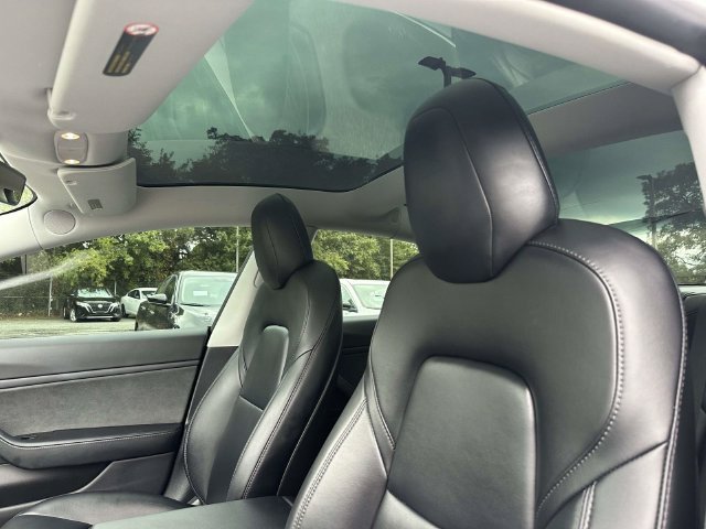 Used 2019 Tesla Model 3 Standard Range Plus RWD image 3