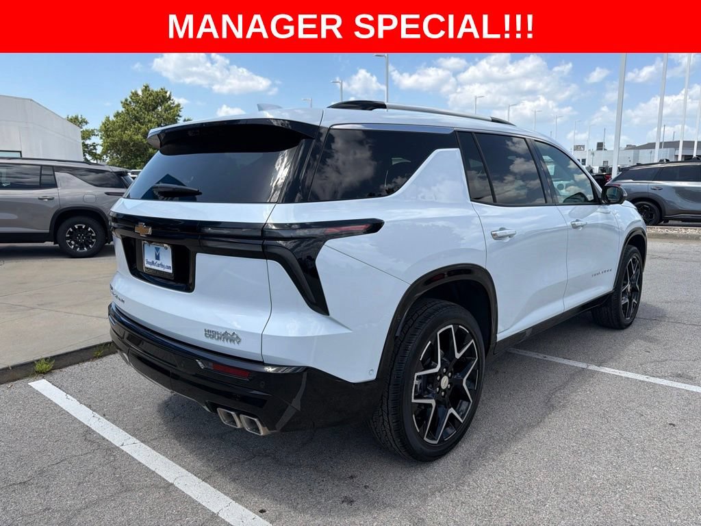 Used 2026 Chevrolet Traverse High Country AWD/4WD image 11