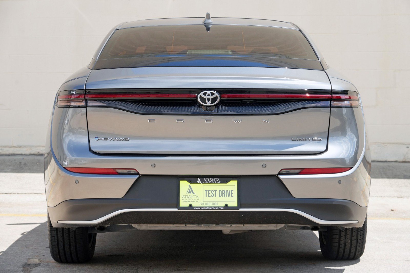 Used 2024 Toyota Crown AWD/4WD image 10