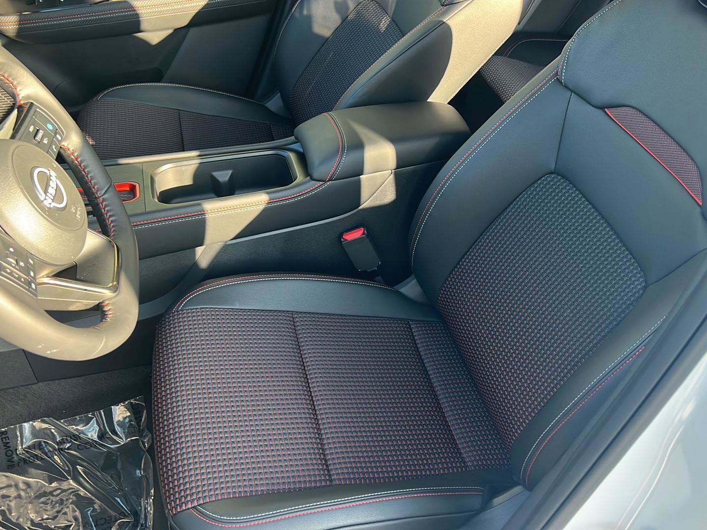 Used 2026 Nissan Kicks SR image 28