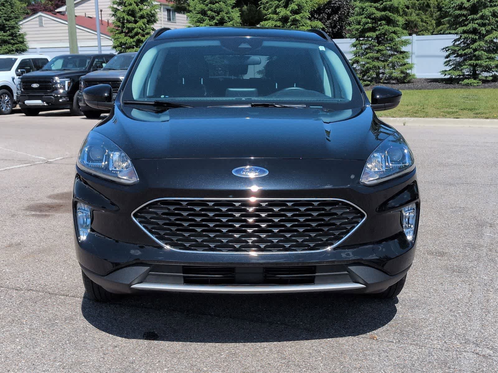 Used 2022 Ford Escape SEL AWD/4WD image 3