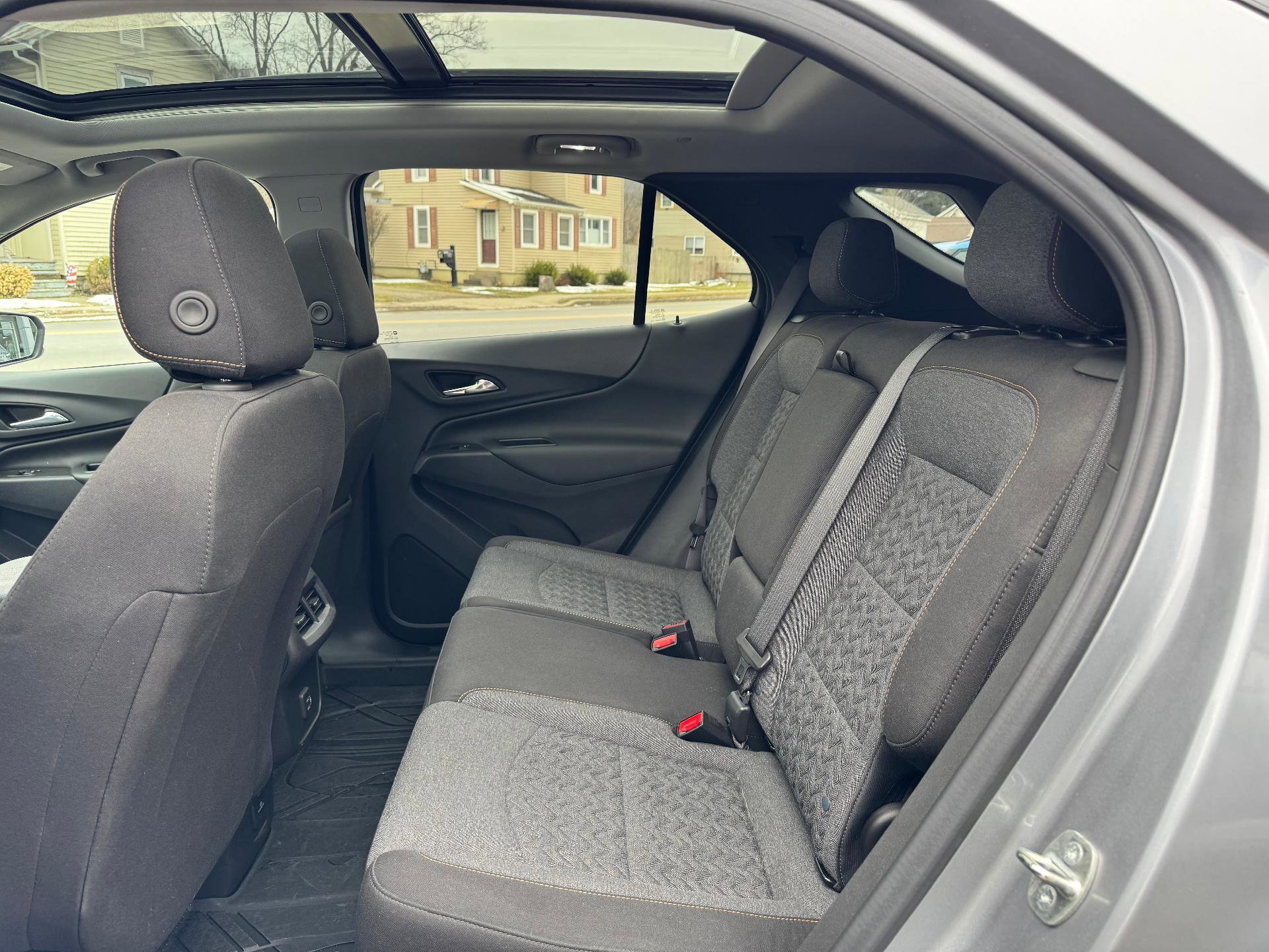 Used 2024 Chevrolet Equinox LT AWD/4WD image 40
