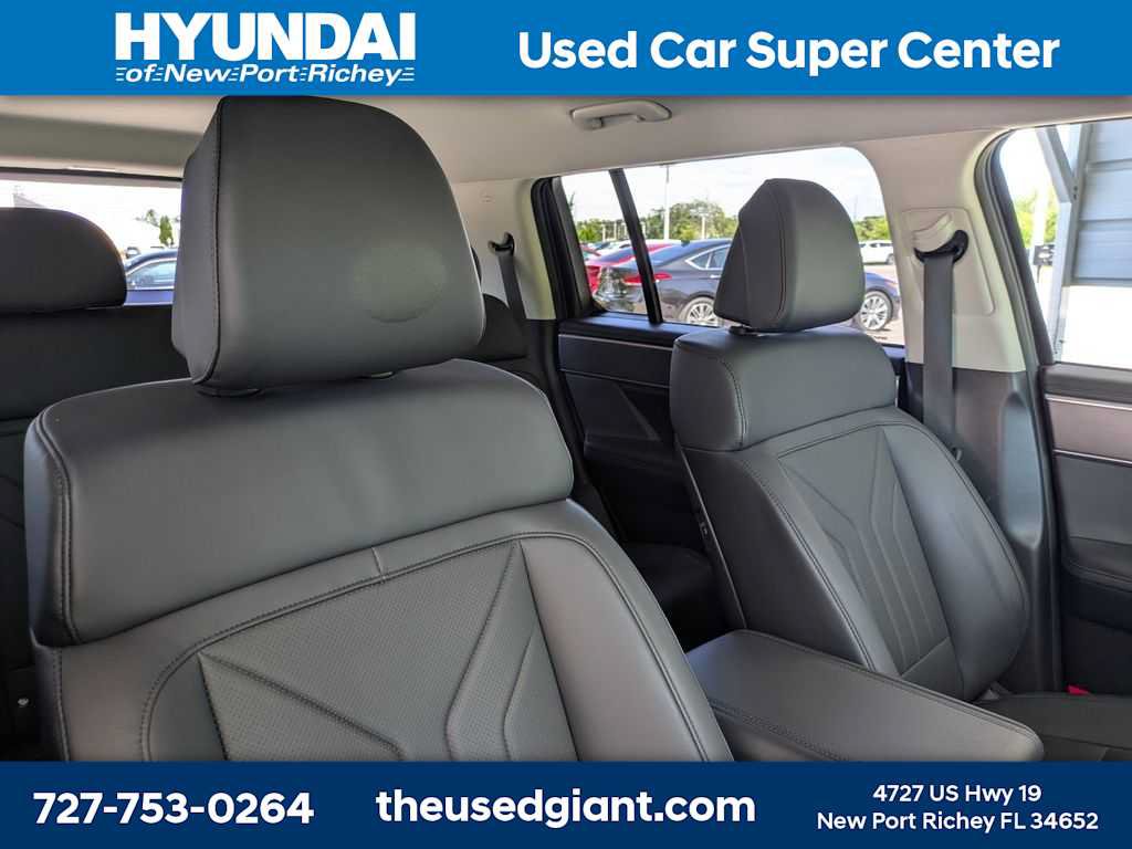 Used 2025 Hyundai Santa Fe SEL w/ Tow & Go Package FWD image 6