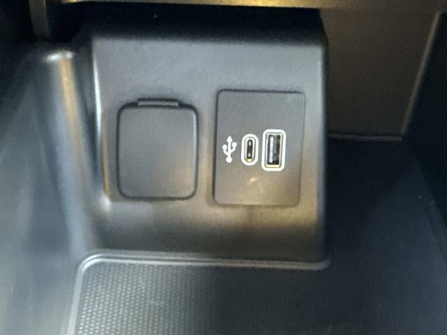 Used 2025 Ford Explorer ST image 24