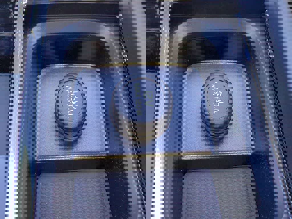 New 2026 Volvo XC60 B5 Plus w/ Protection Package Premier image 30