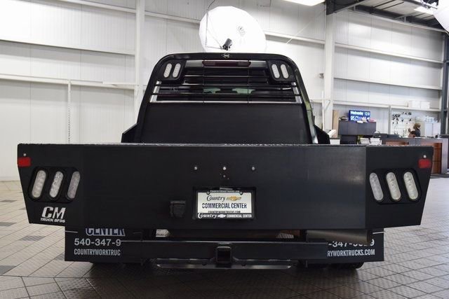 Used 2024 Chevrolet Silverado 3500 LT image 4