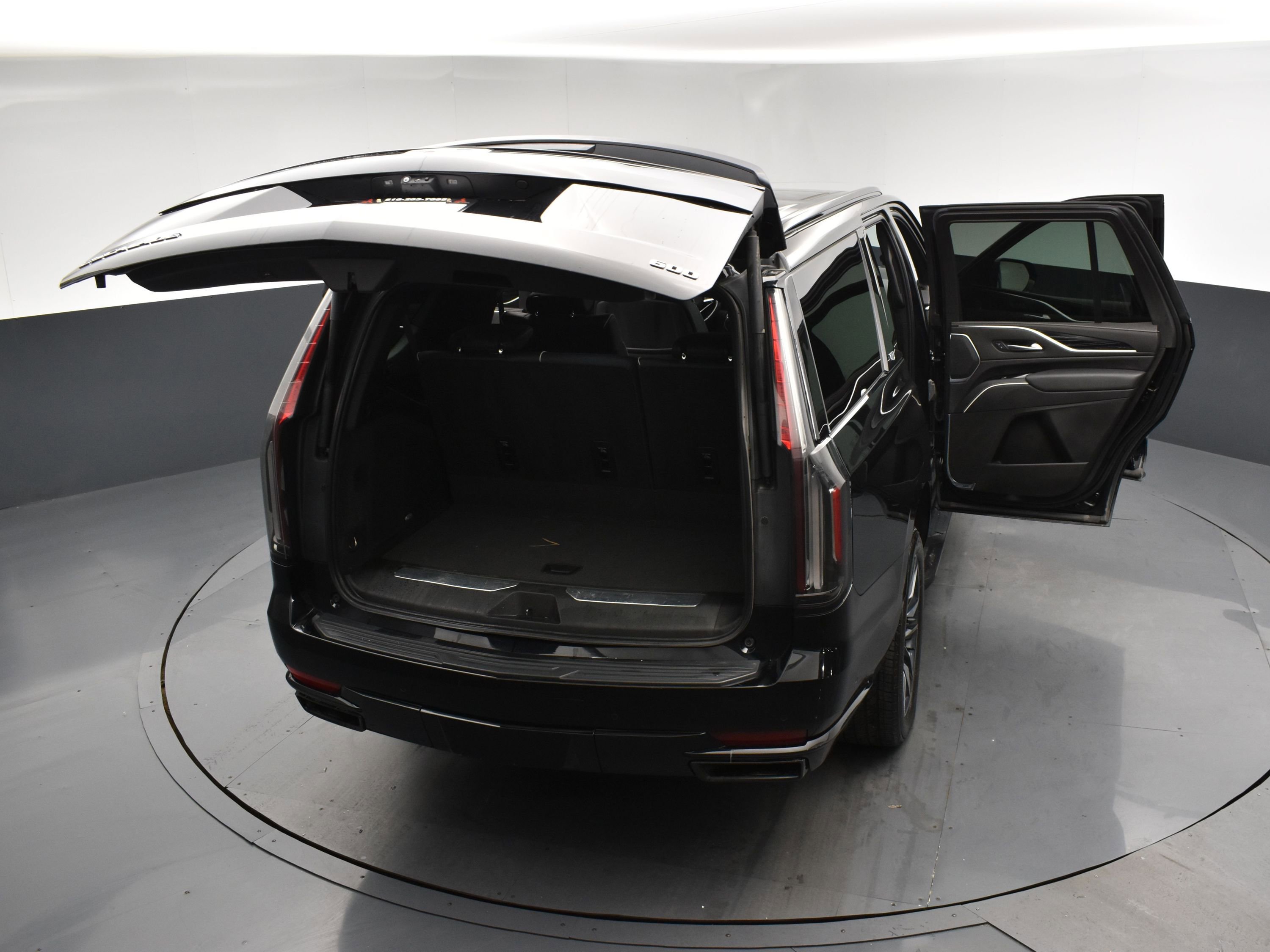 Used 2022 Cadillac Escalade Sport AWD/4WD image 23