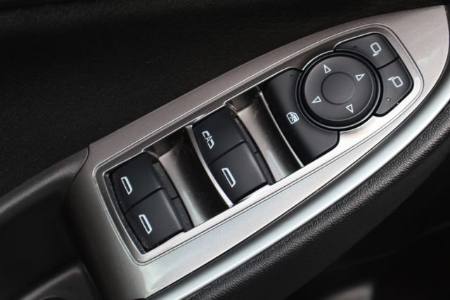 Used 2025 Chevrolet Malibu LT FWD image 19