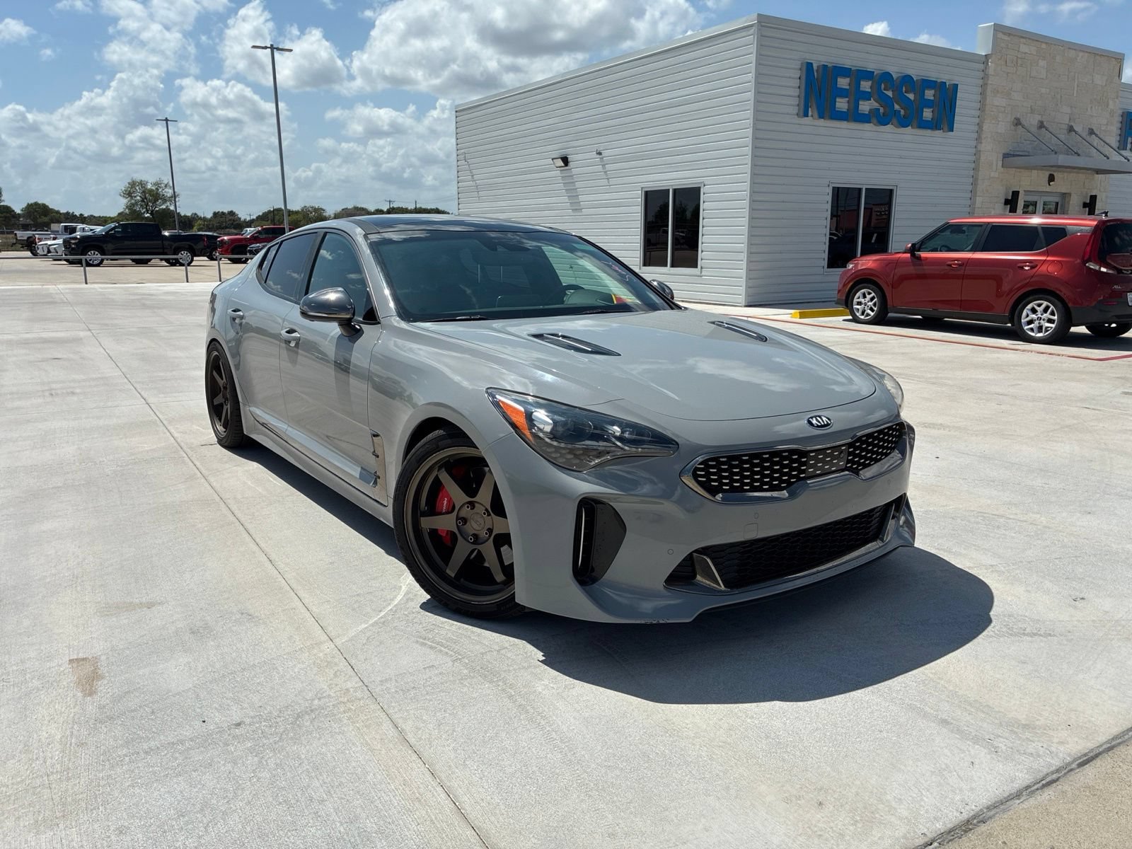 Used 2019 Kia Stinger GT2 RWD image 2
