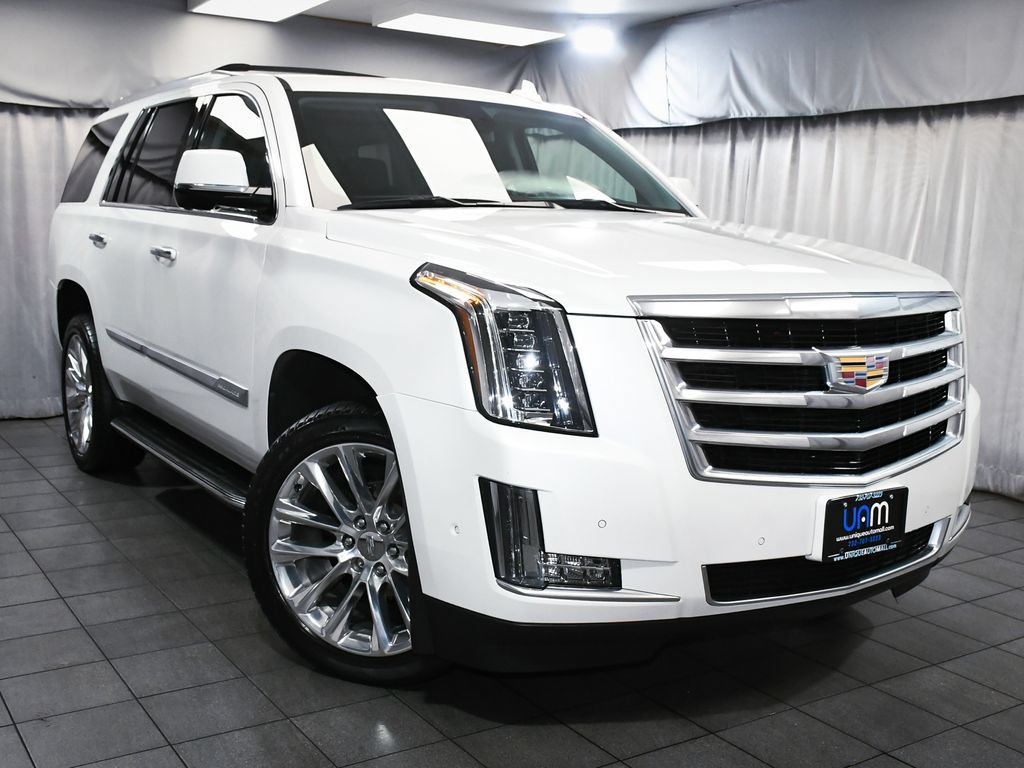 Used 2020 Cadillac Escalade Luxury AWD/4WD image 3