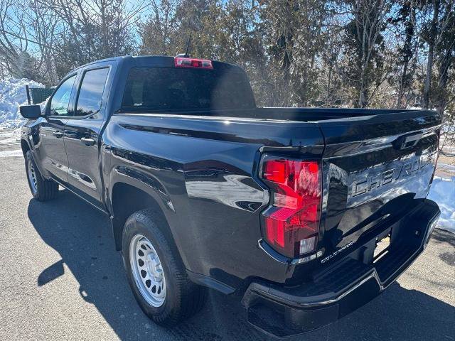Used 2024 Chevrolet Colorado W/T image 4