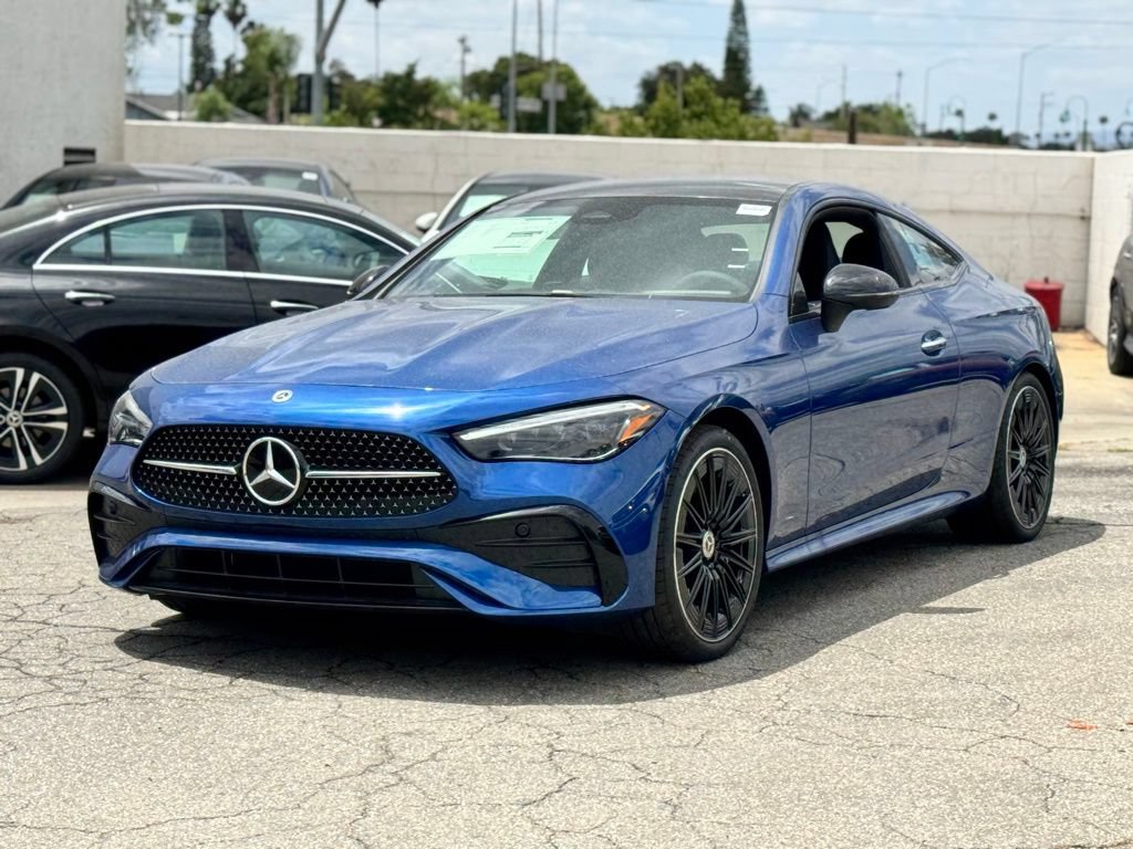 Used 2025 Mercedes-Benz CLE 300 4MATIC Coupe image 6