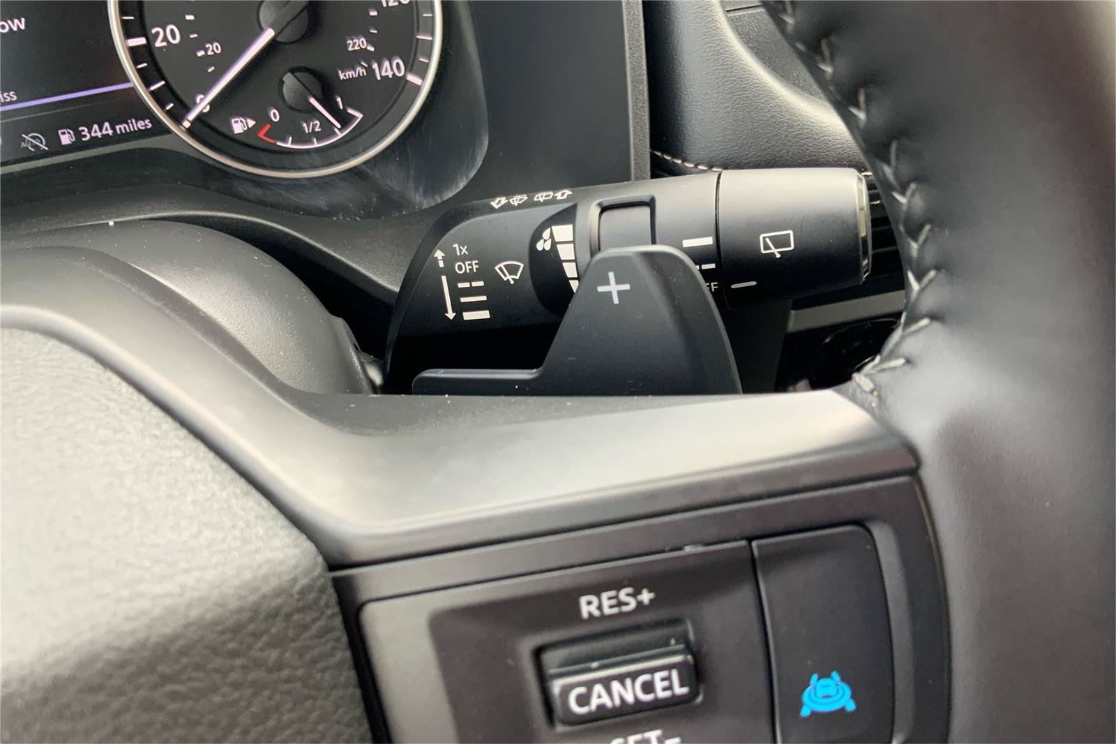 Used 2025 Nissan Rogue SV AWD/4WD image 35