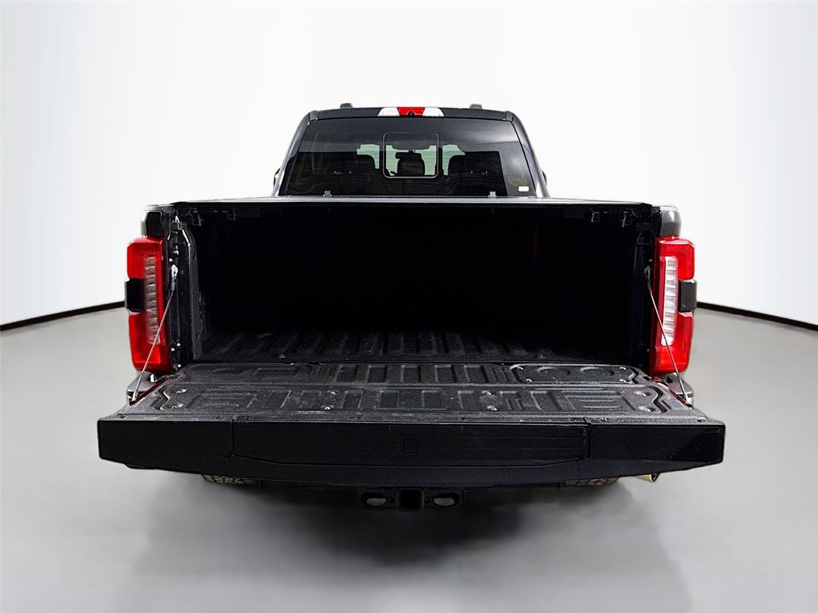 Used 2024 Ford F250 Lariat w/ Chrome Package image 27