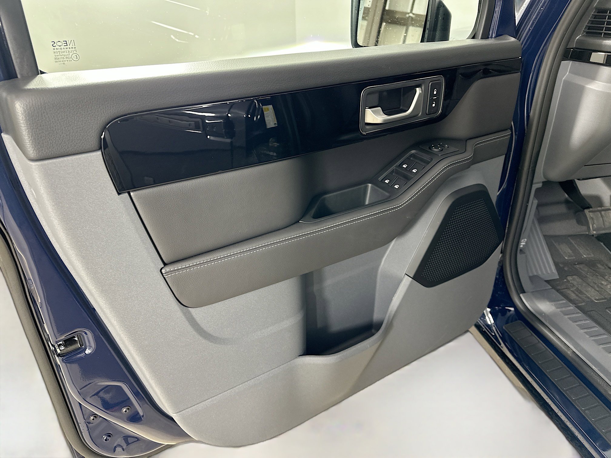 New 2026 INEOS Grenadier Fieldmaster Edition AWD/4WD image 17