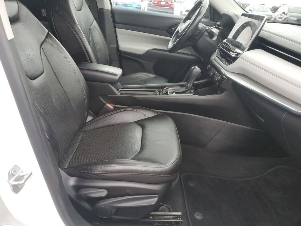 Used 2022 Jeep Compass Limited image 29