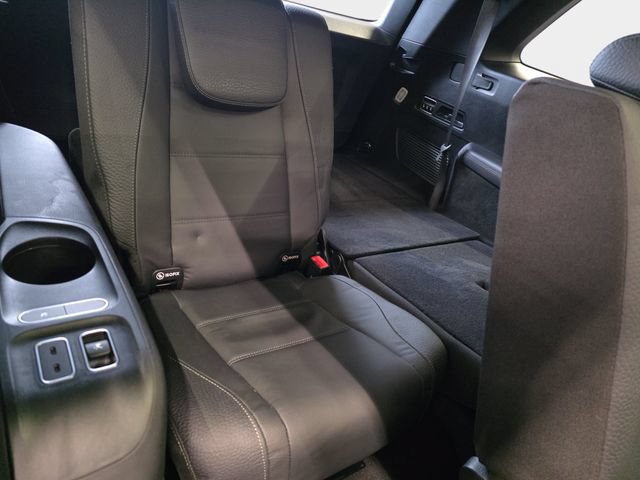 Used 2023 Mercedes-Benz GLS 580 4MATIC image 16
