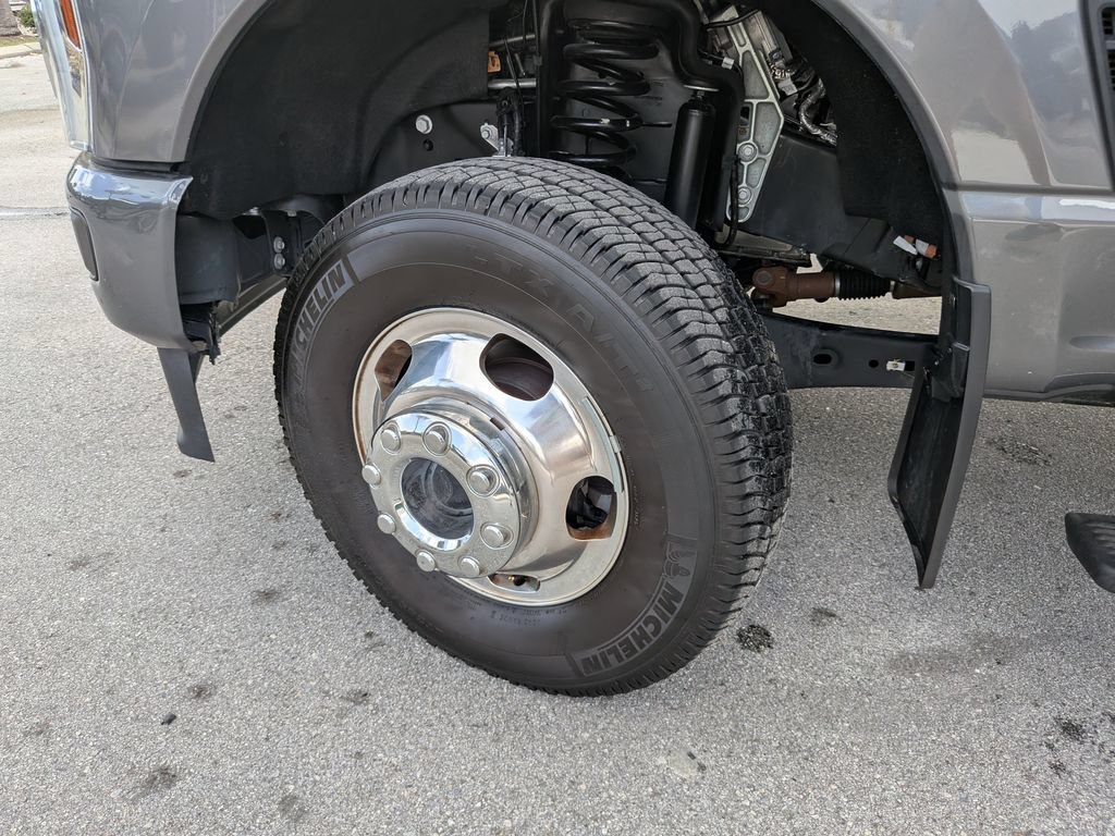 Used 2026 Ford F350 Platinum AWD/4WD image 44