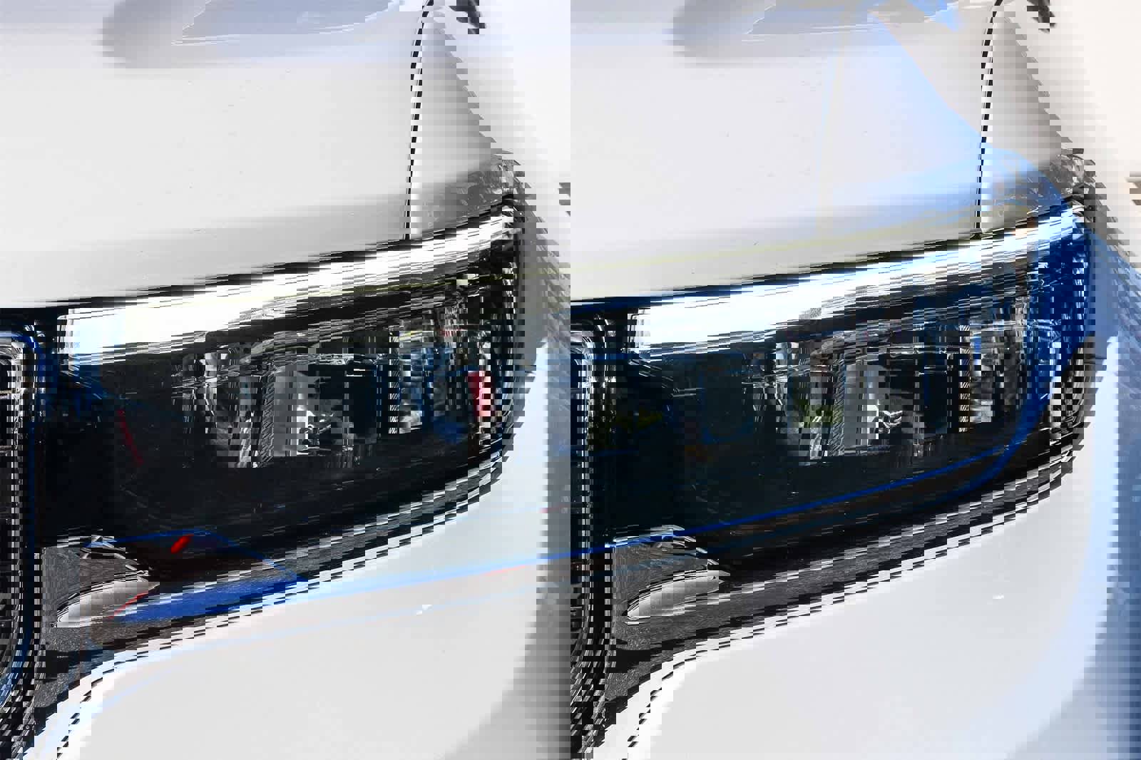 Used 2023 Jeep Grand Cherokee Overland w/ Adv Protech Group III image 8