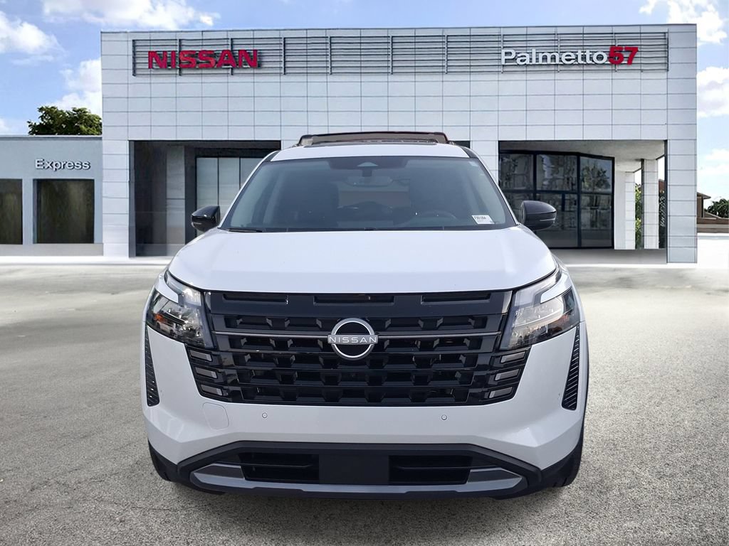 New 2026 Nissan Pathfinder SL w/ SL Premium Package FWD image 2