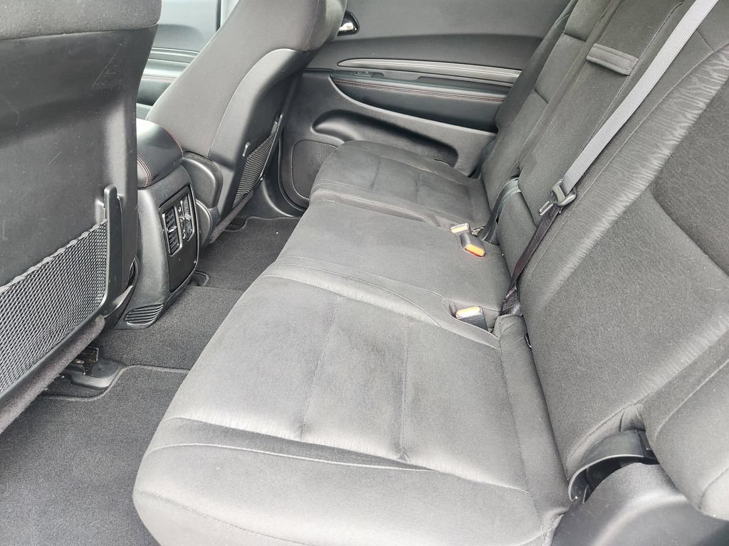 Used 2025 Dodge Durango GT RWD image 19