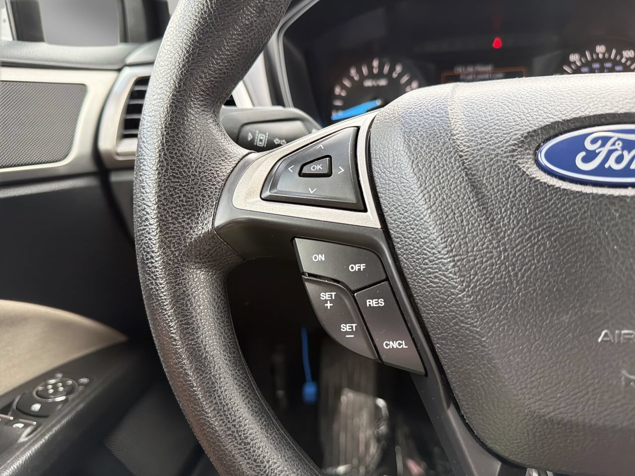 Used 2019 Ford Fusion S FWD image 25