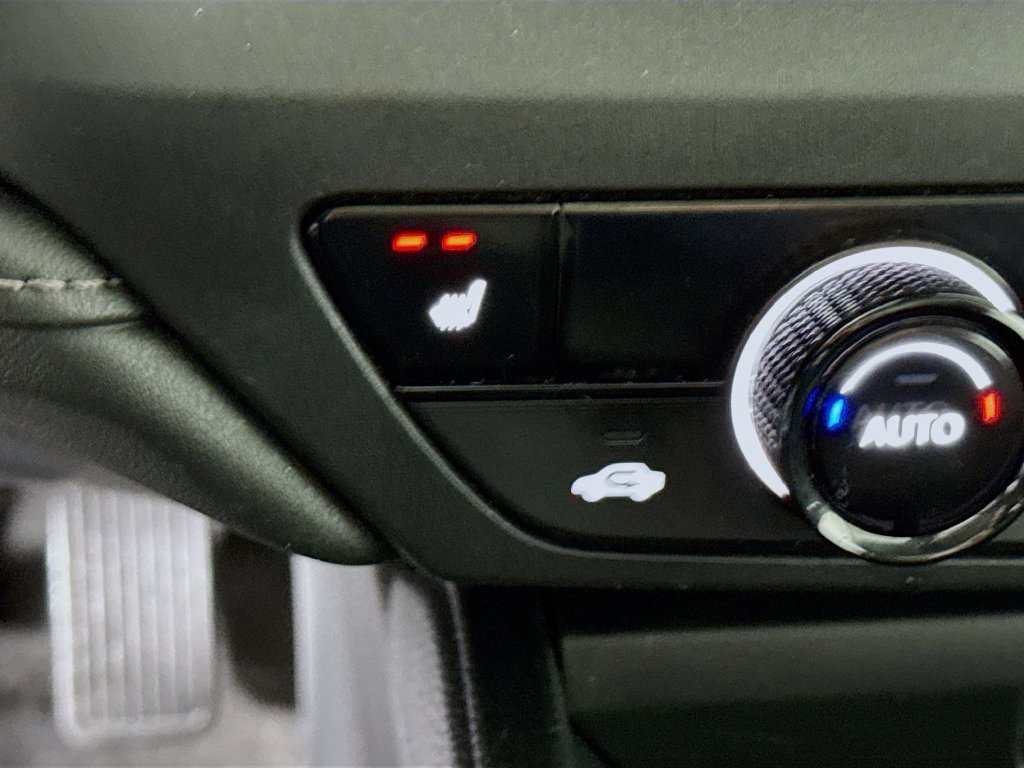 Used 2023 Honda Accord EX image 11