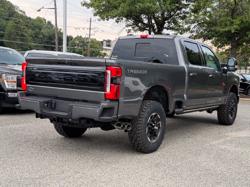 New 2026 Ford F350 Platinum w/ Tremor Off-Road Package AWD/4WD image 5
