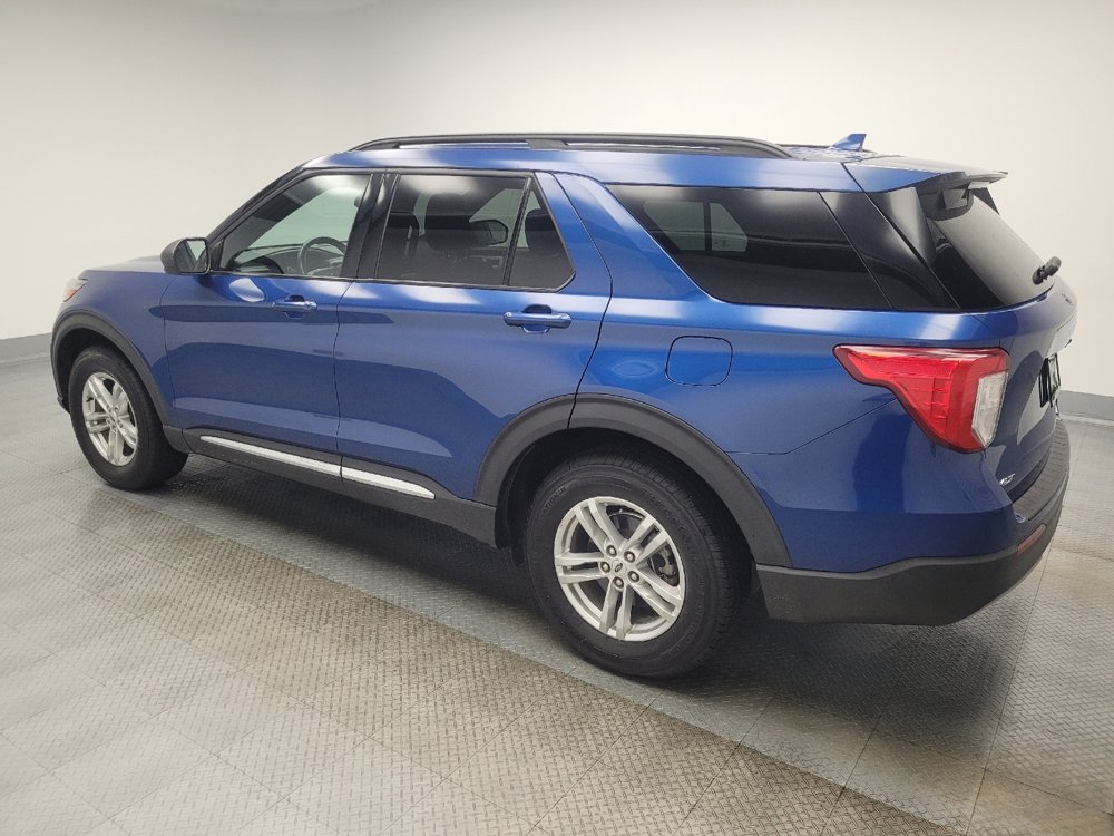 Used 2020 Ford Explorer XLT w/ Equipment Group 202A image 3