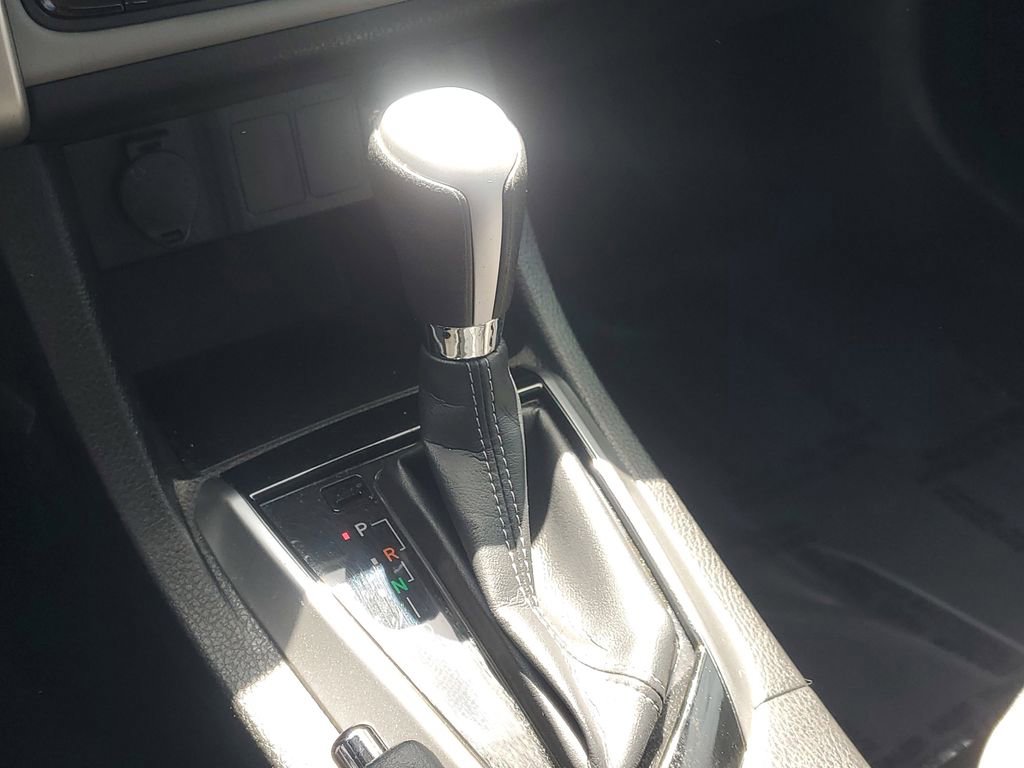 Used 2017 Toyota Corolla LE FWD image 26
