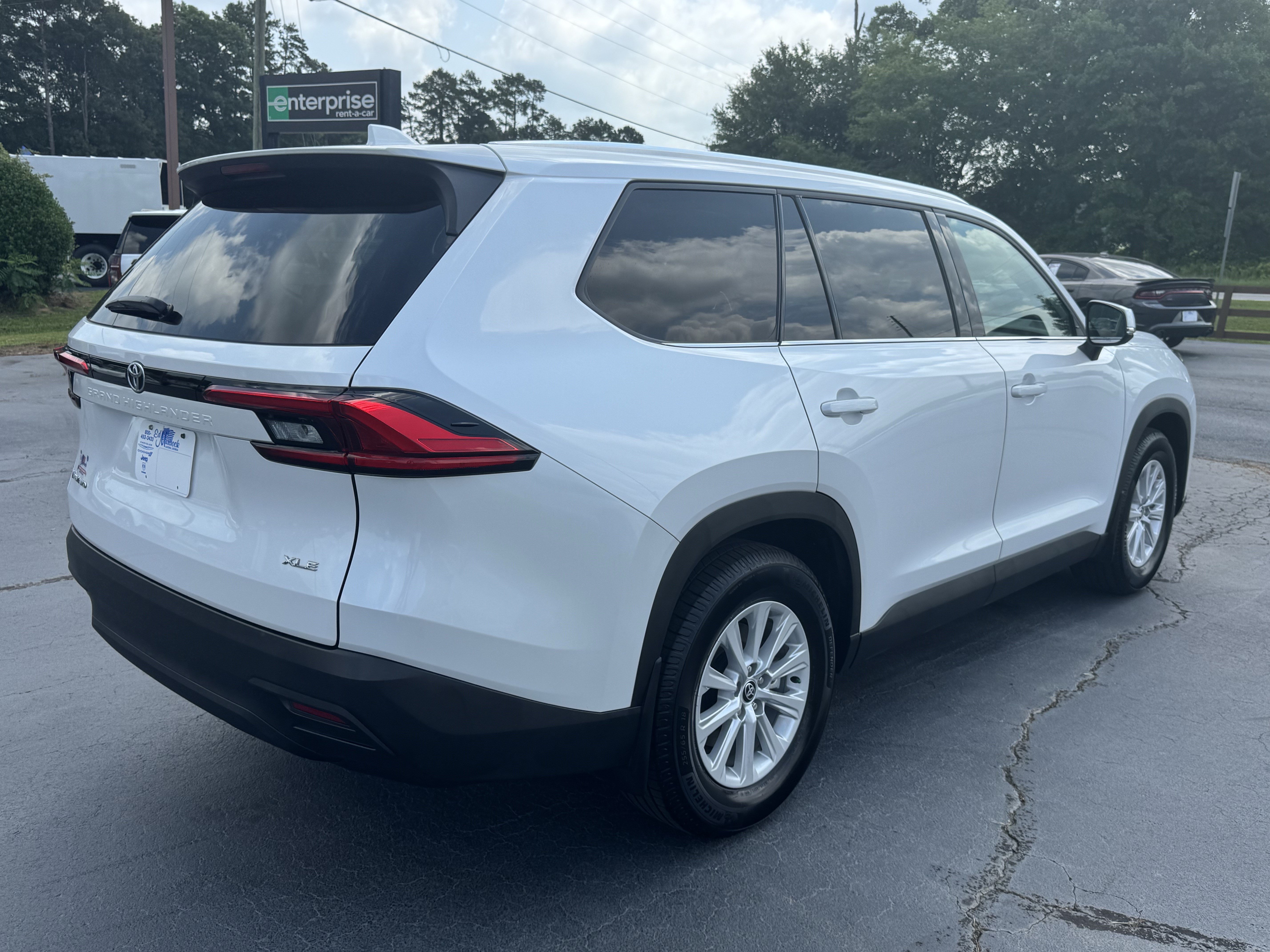 Used 2024 Toyota Grand Highlander AWD Hybrid image 6